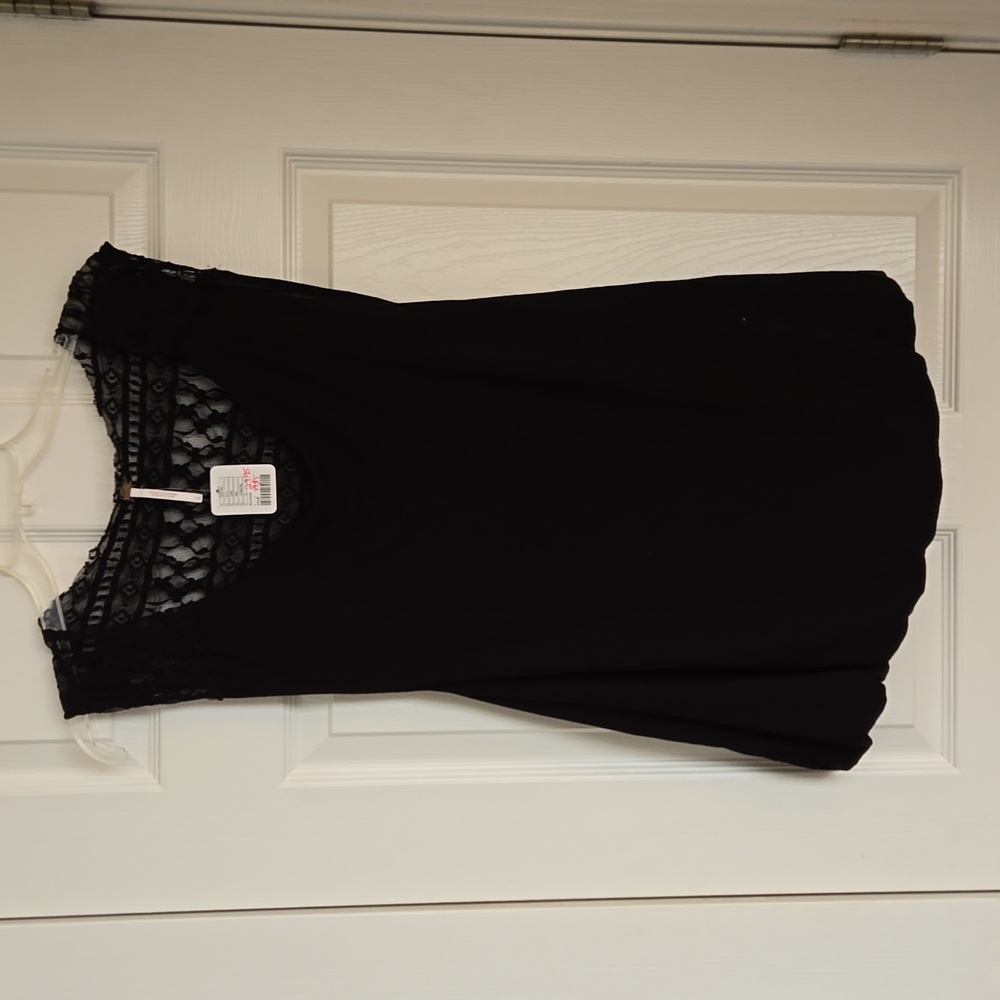NWT Free People Sleeveless Rayon & Lace Black Top - Large